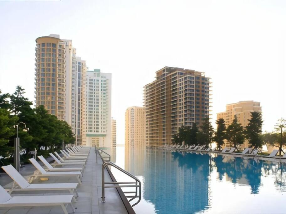 W Hotel Luxury High Rise Miami Eksteriør billede